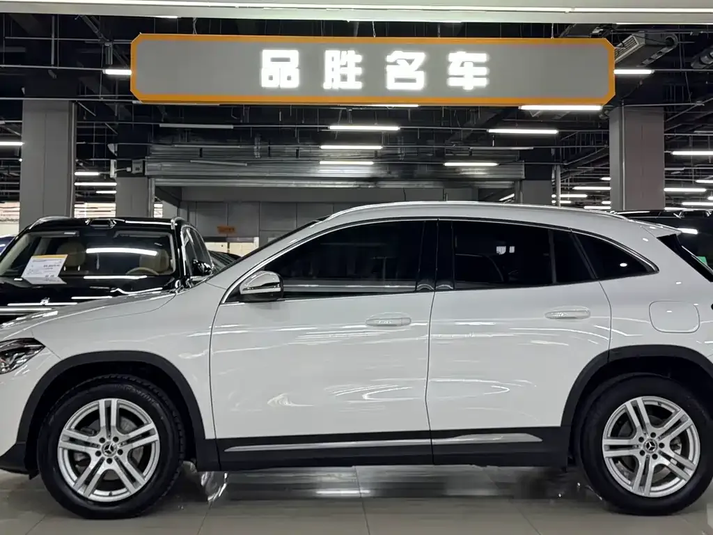 Mercedes-Benz GLA — фото 2