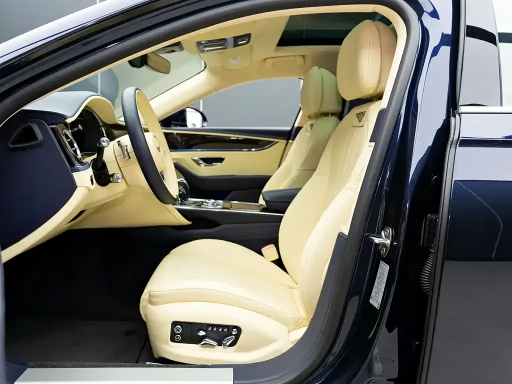 Bentley Flying Spur — фото 5