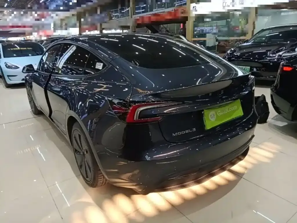 Tesla Model 3 — фото 2