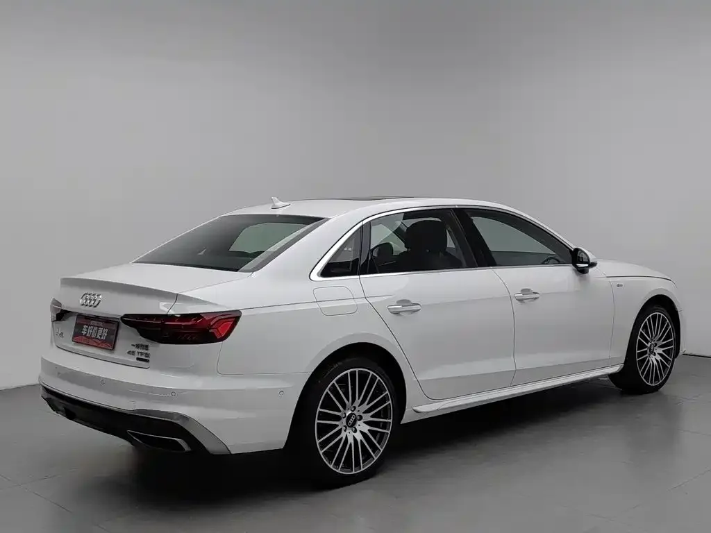 Audi A4L — фото 2