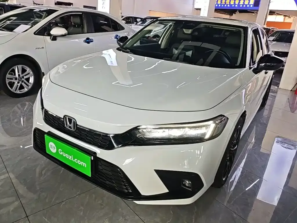 Honda Civic — фото 1