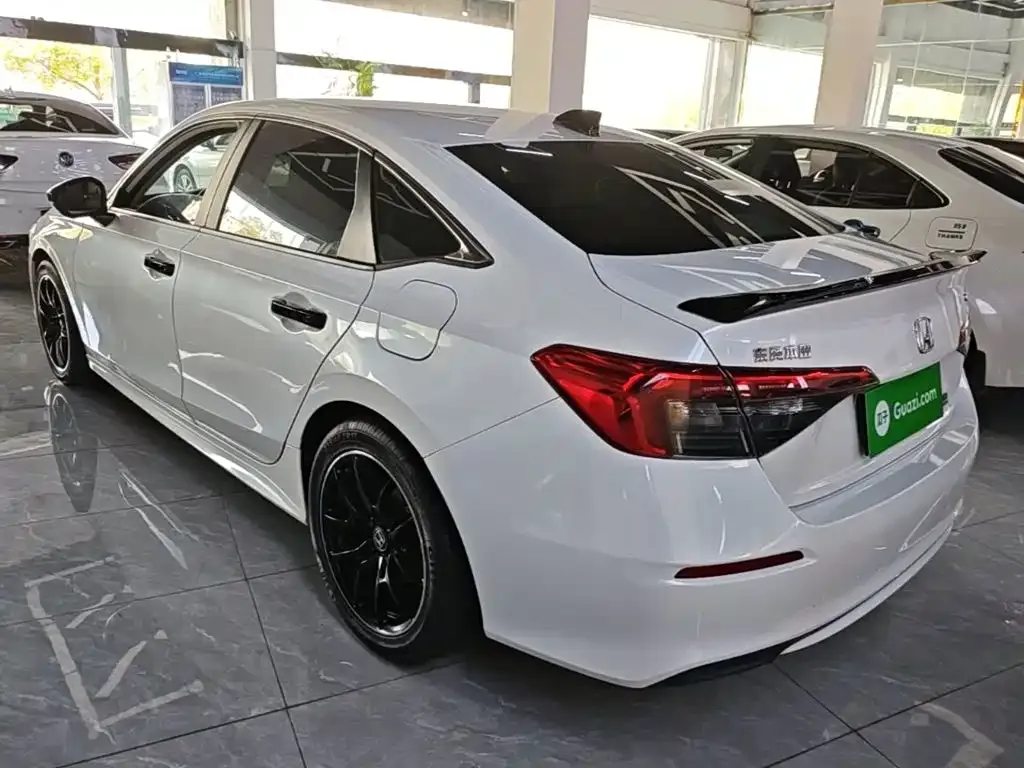 Honda Civic — фото 4