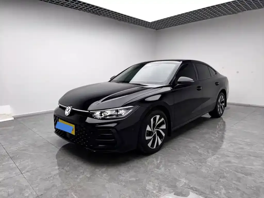 Volkswagen Passat — фото 1