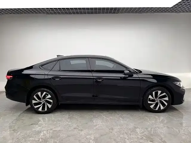 Volkswagen Passat — фото 2