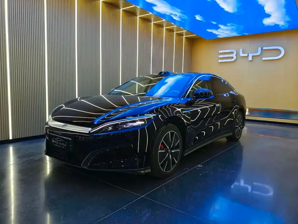 BYD Han L — фото 1