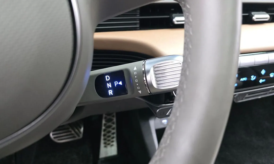 Hyundai Ioniq5 — фото 2
