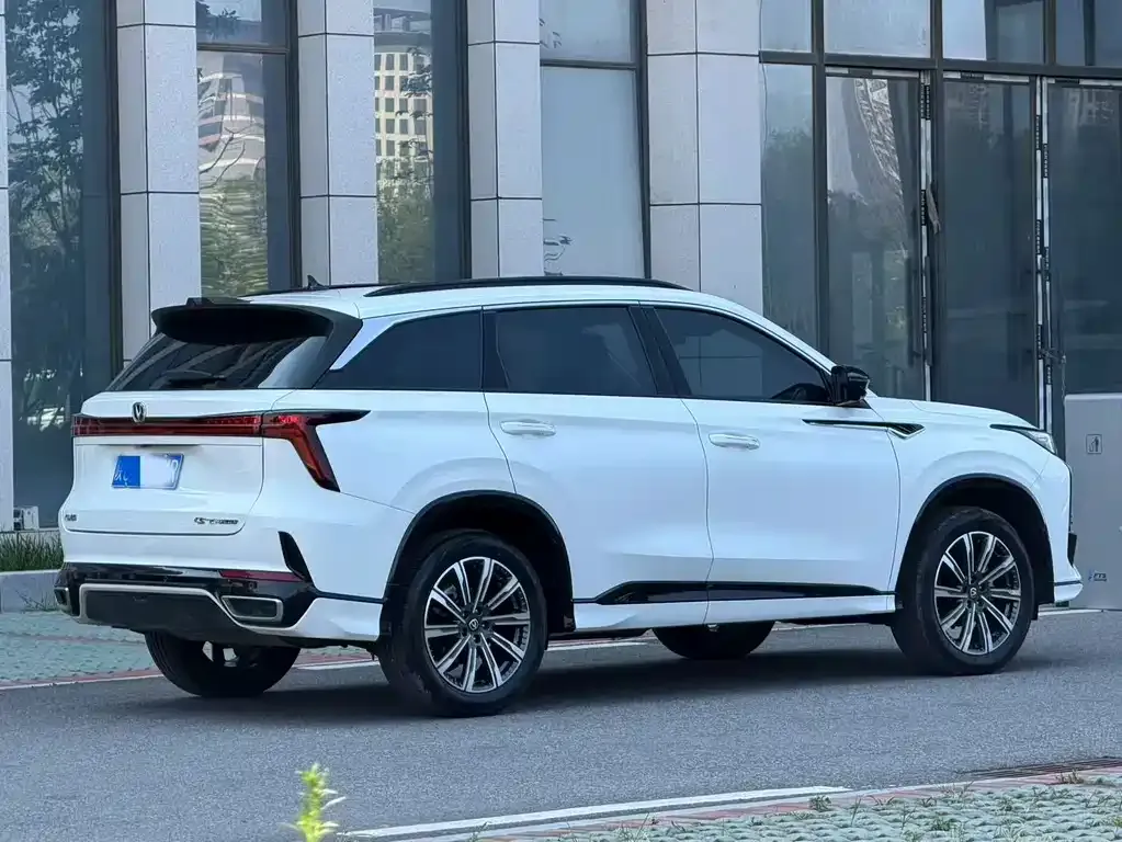 Changan CS75 PLUS — фото 6