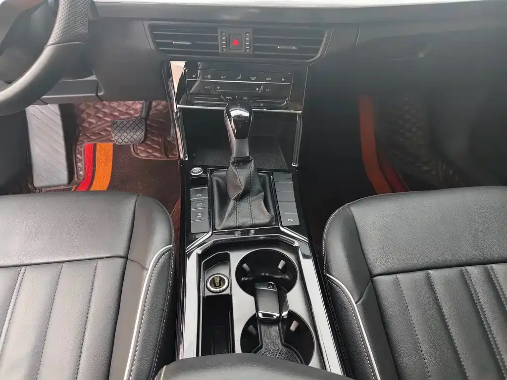 Volkswagen Passat — фото 10