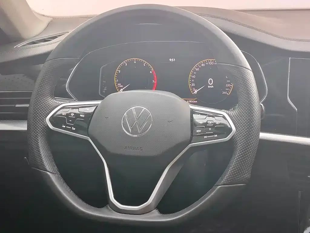 Volkswagen Passat — фото 4