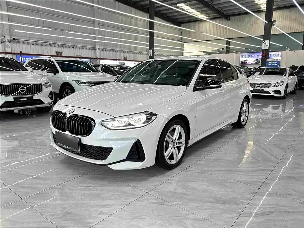 BMW 1 Series — фото 1