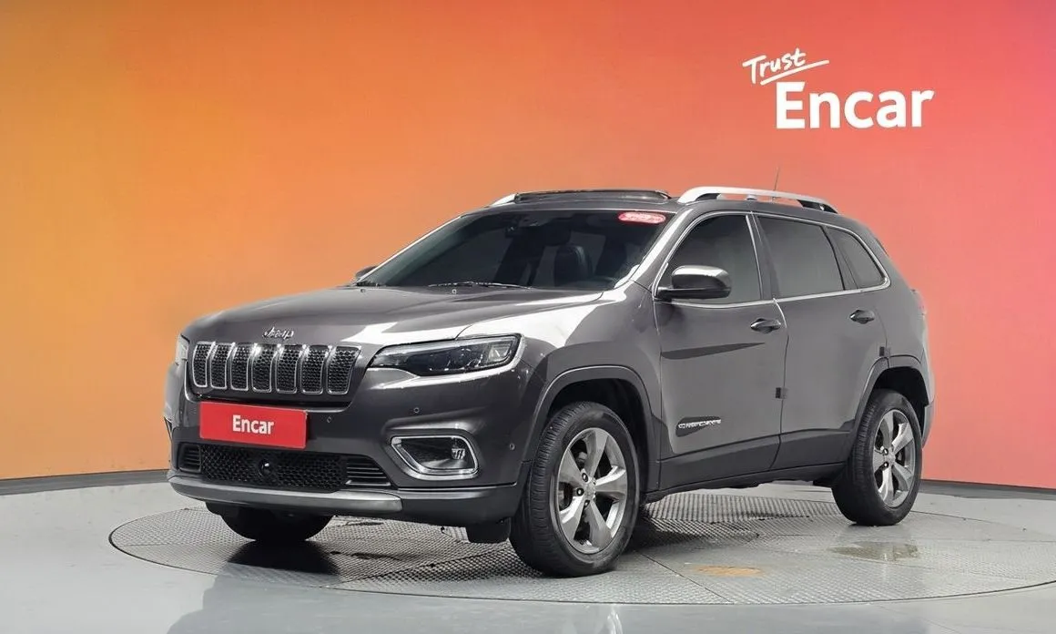Jeep Cherokee — фото 1