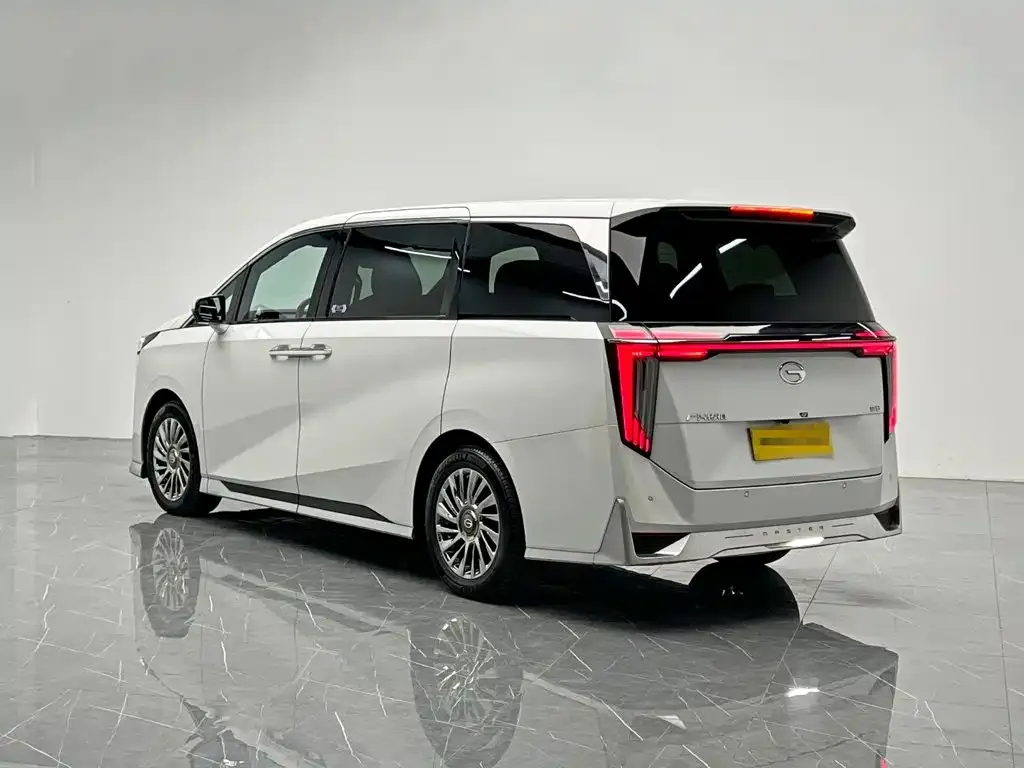 GAC Motor Trumpchi M8 — фото 10