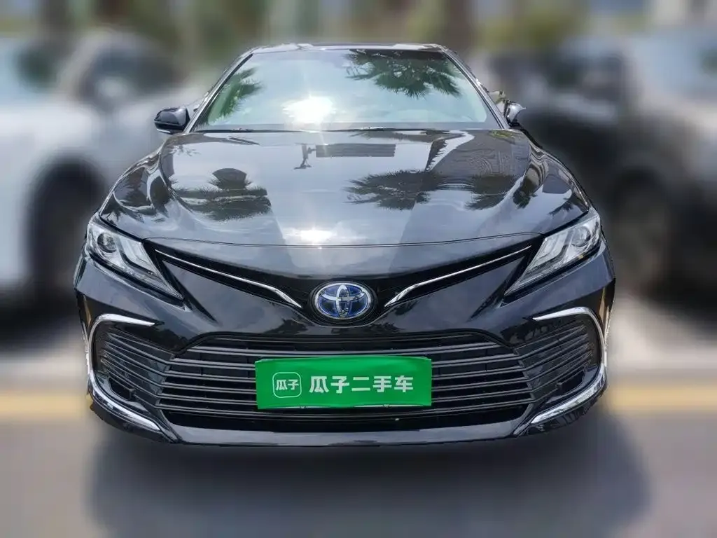 Toyota Camry — фото 8