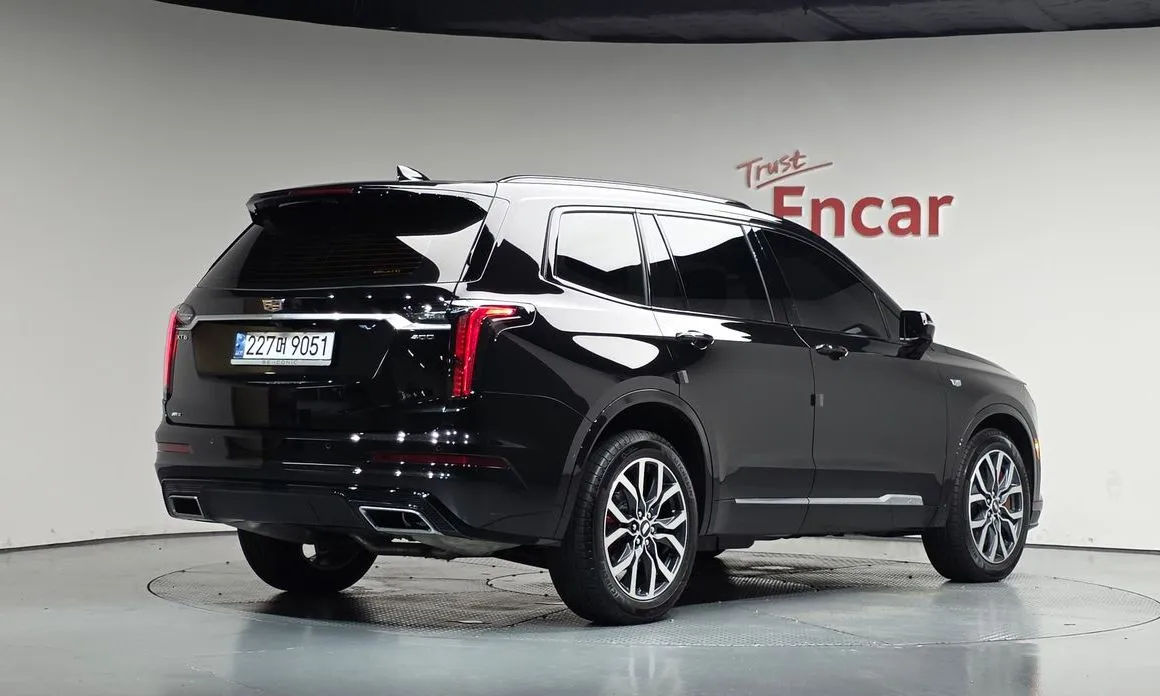 Cadillac XT6 — фото 6