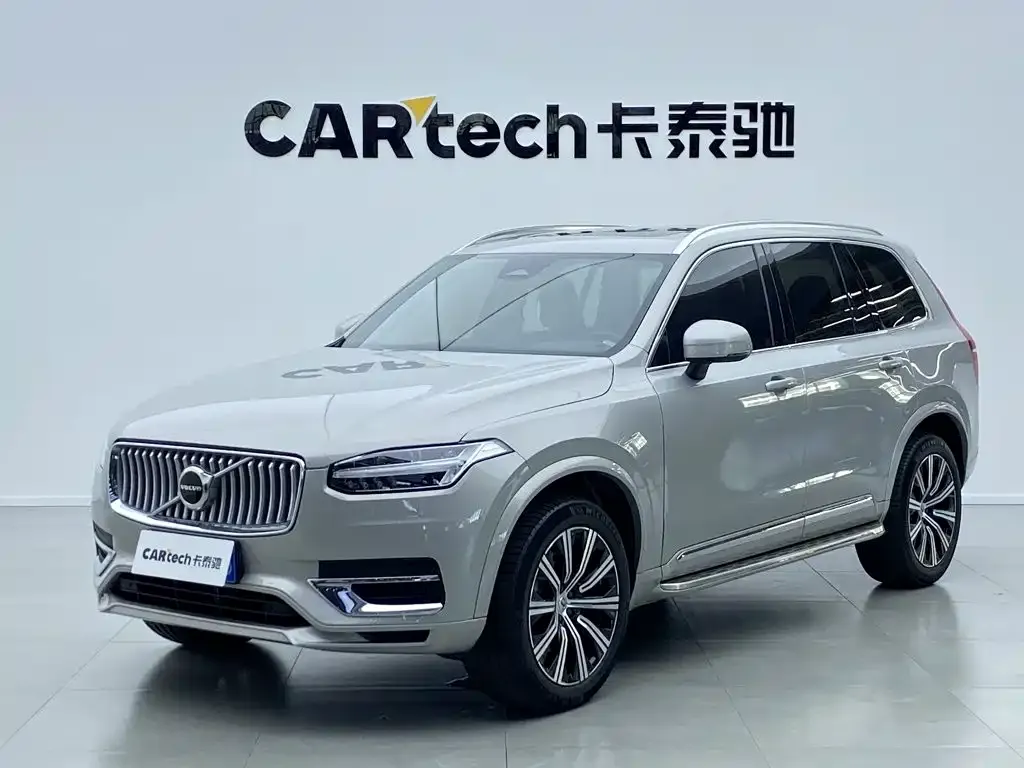 Volvo XC90 — фото 1