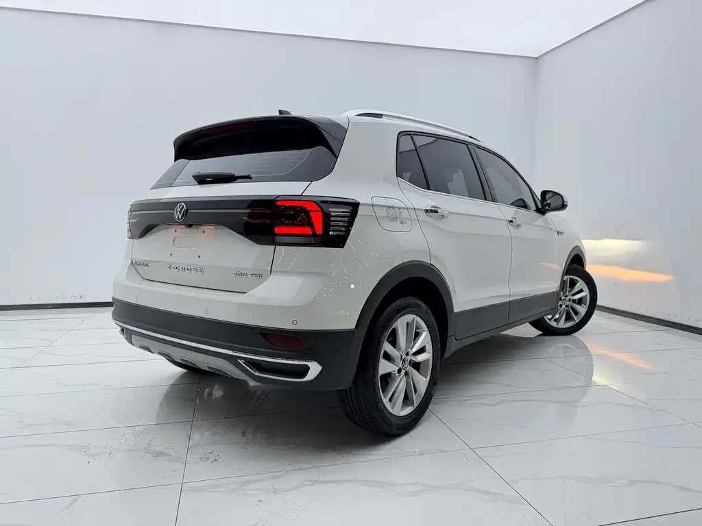Volkswagen T-Cross — фото 9