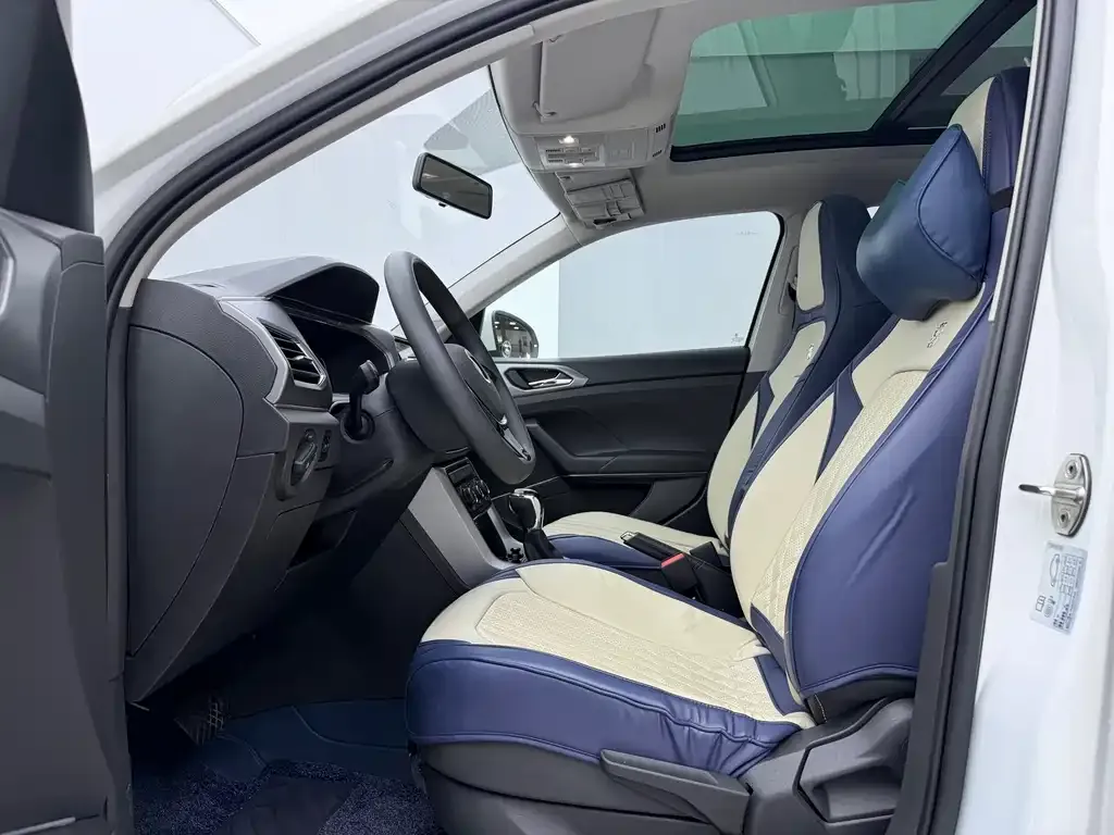 Volkswagen T-Cross — фото 10