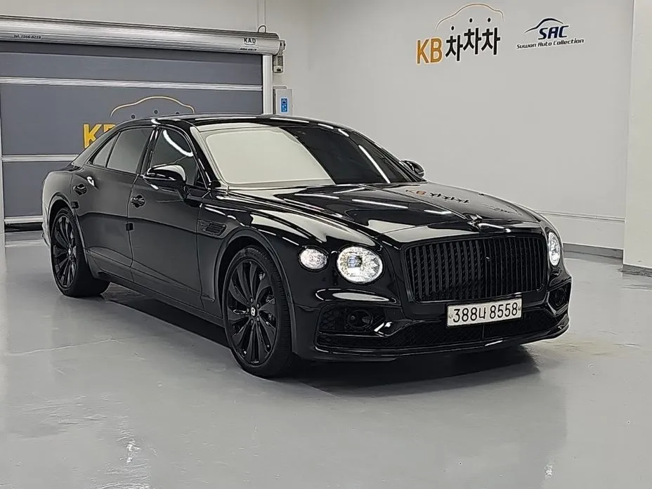 Bentley Flying Spur — фото 4