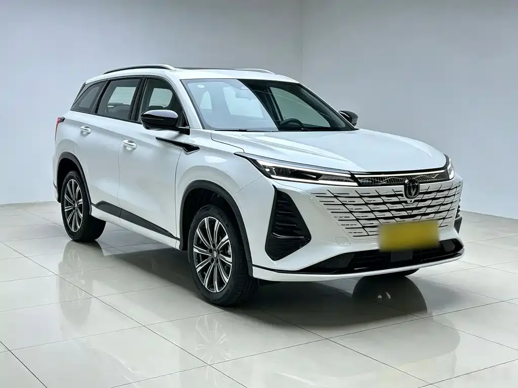 Changan CS75 PLUS — фото 5