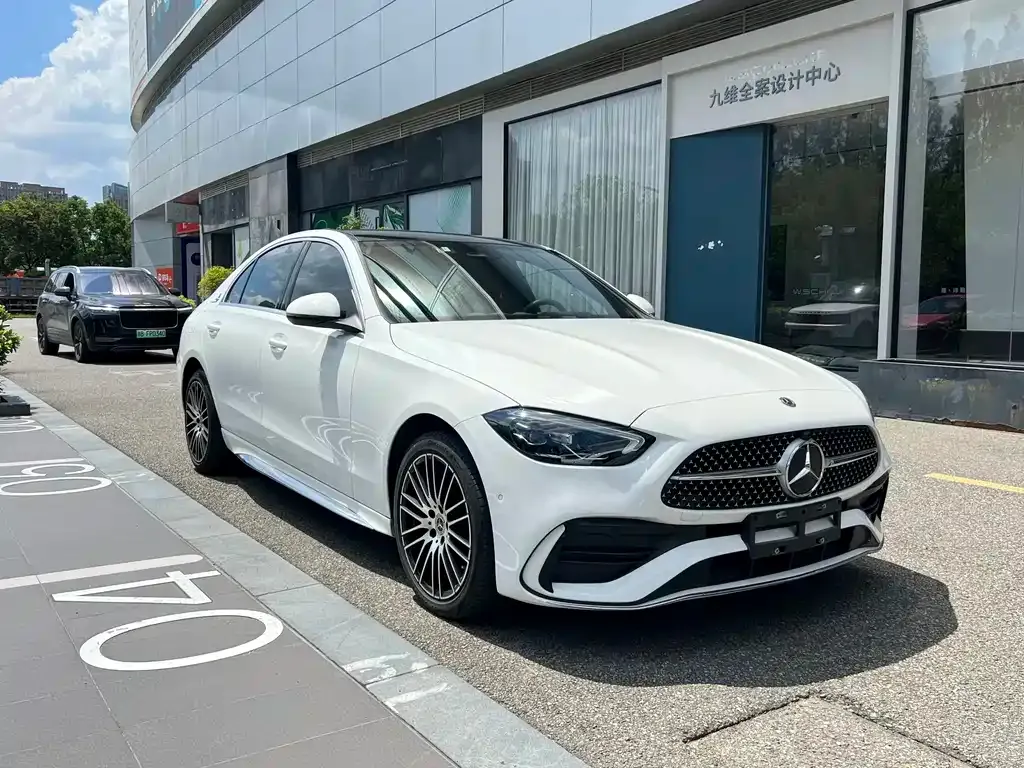 Mercedes-Benz C-Class — фото 10