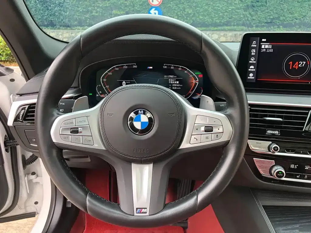 BMW 5 Series — фото 2