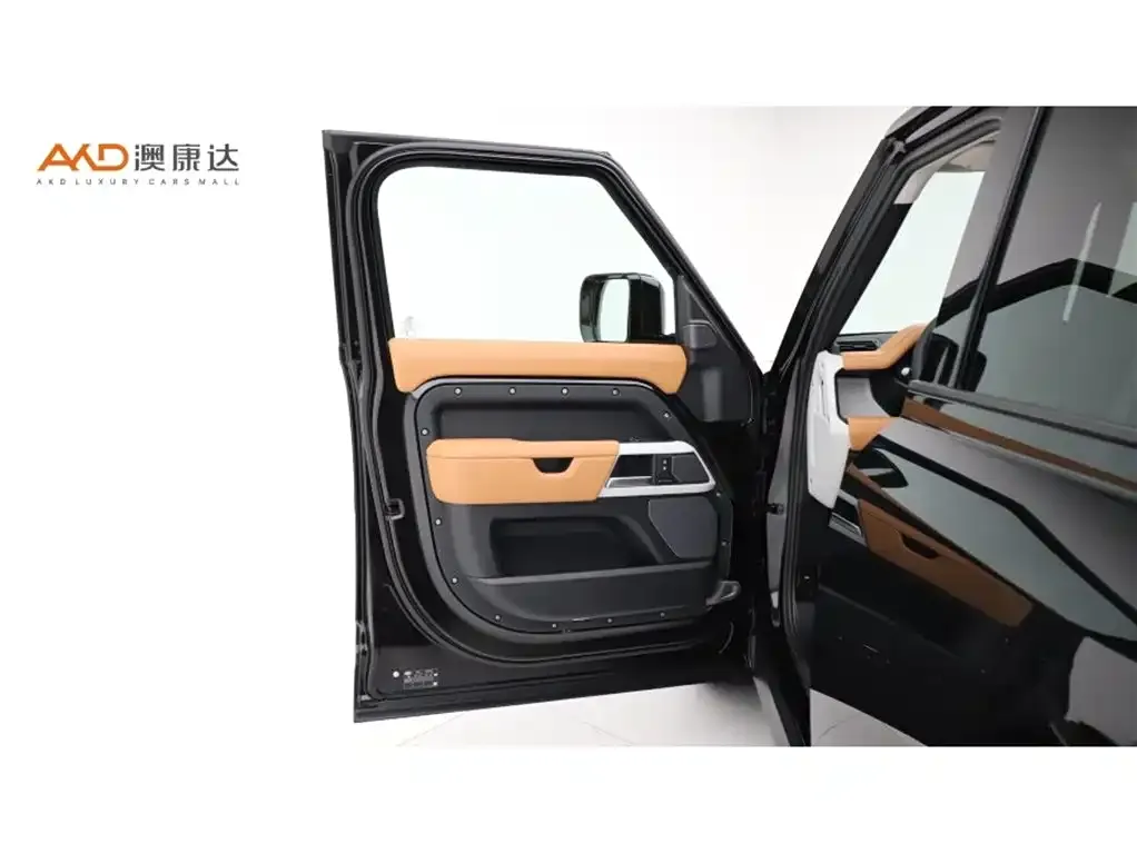 Land Rover Defender — фото 10