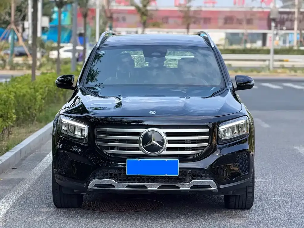 Mercedes-Benz GLB — фото 4