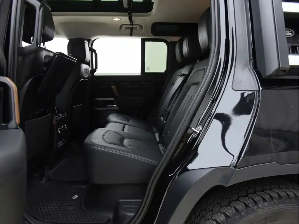 Land Rover Defender — фото 6