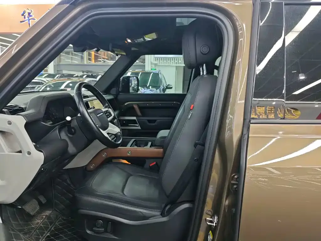 Land Rover Defender — фото 4
