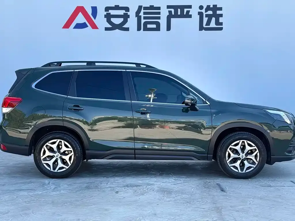Subaru Forester — фото 7