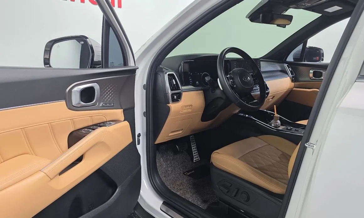 Kia Sorento — фото 8