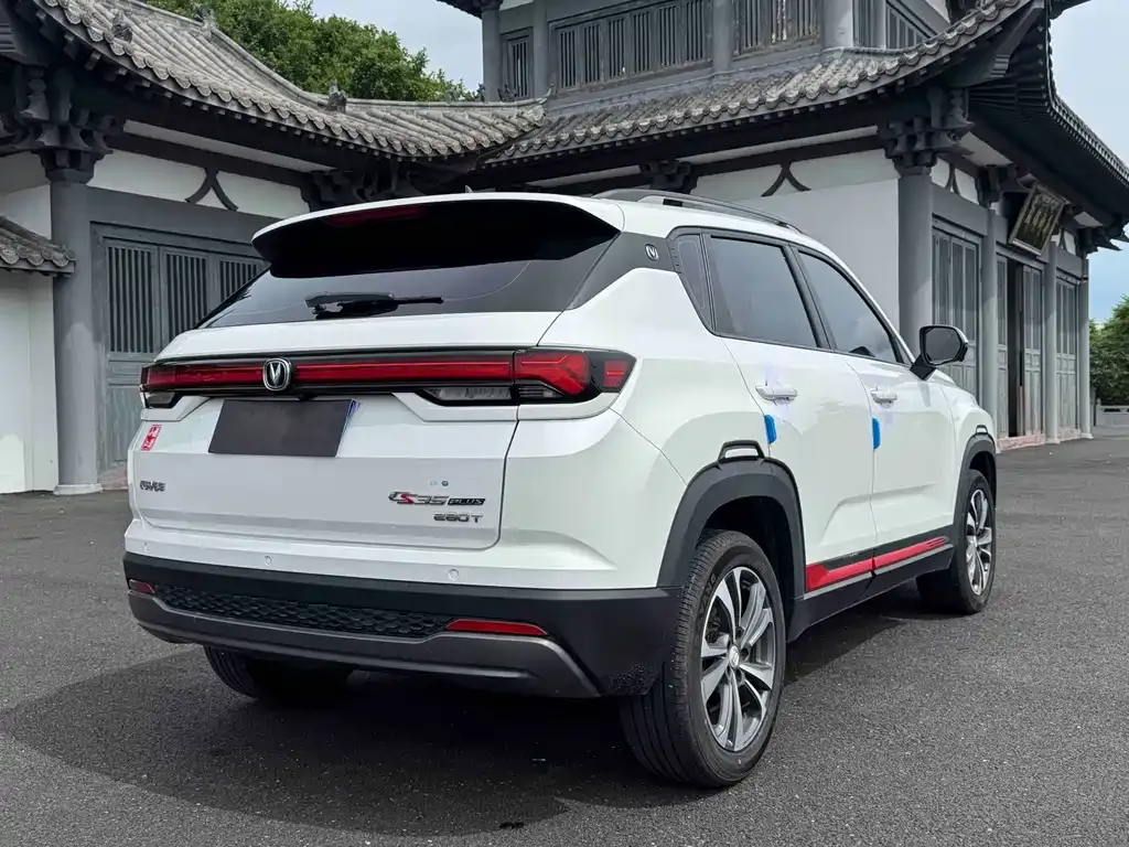 Changan CS35PLUS — фото 10