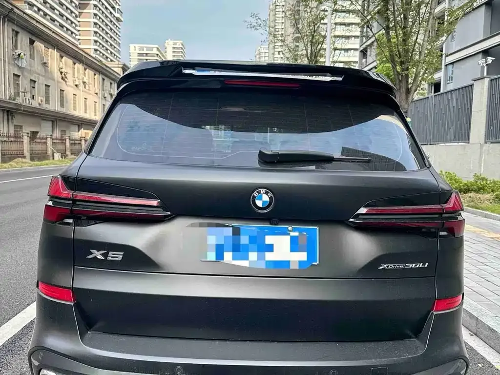 BMW X5 — фото 2