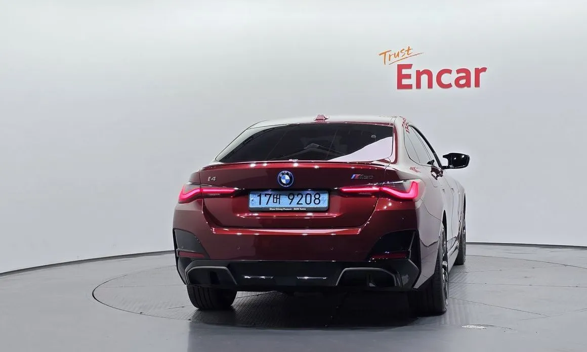 BMW i4 — фото 2