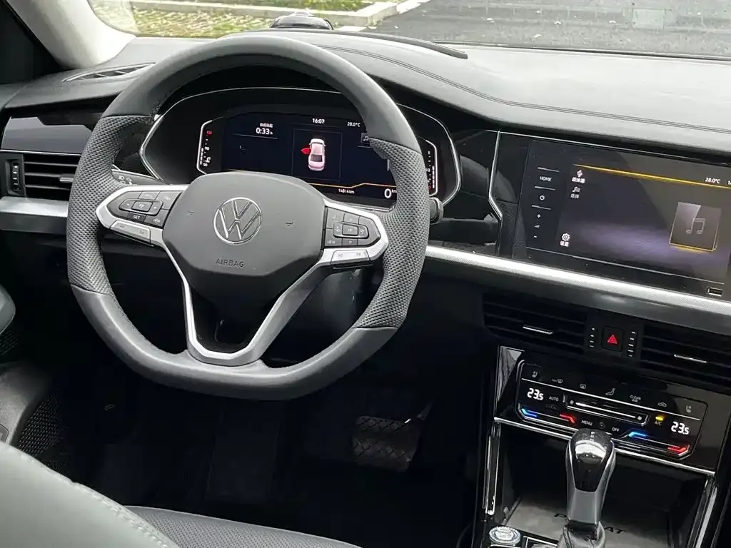 Volkswagen Passat — фото 2