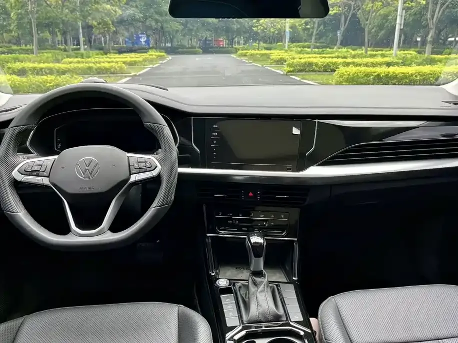 Volkswagen Passat — фото 4