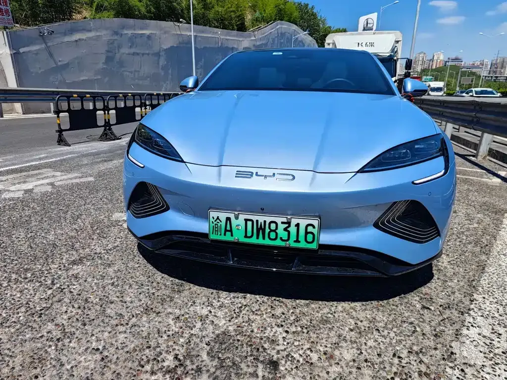 BYD Seal — фото 9