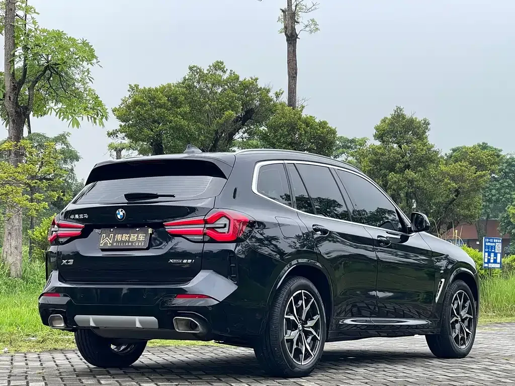 BMW X3 — фото 10