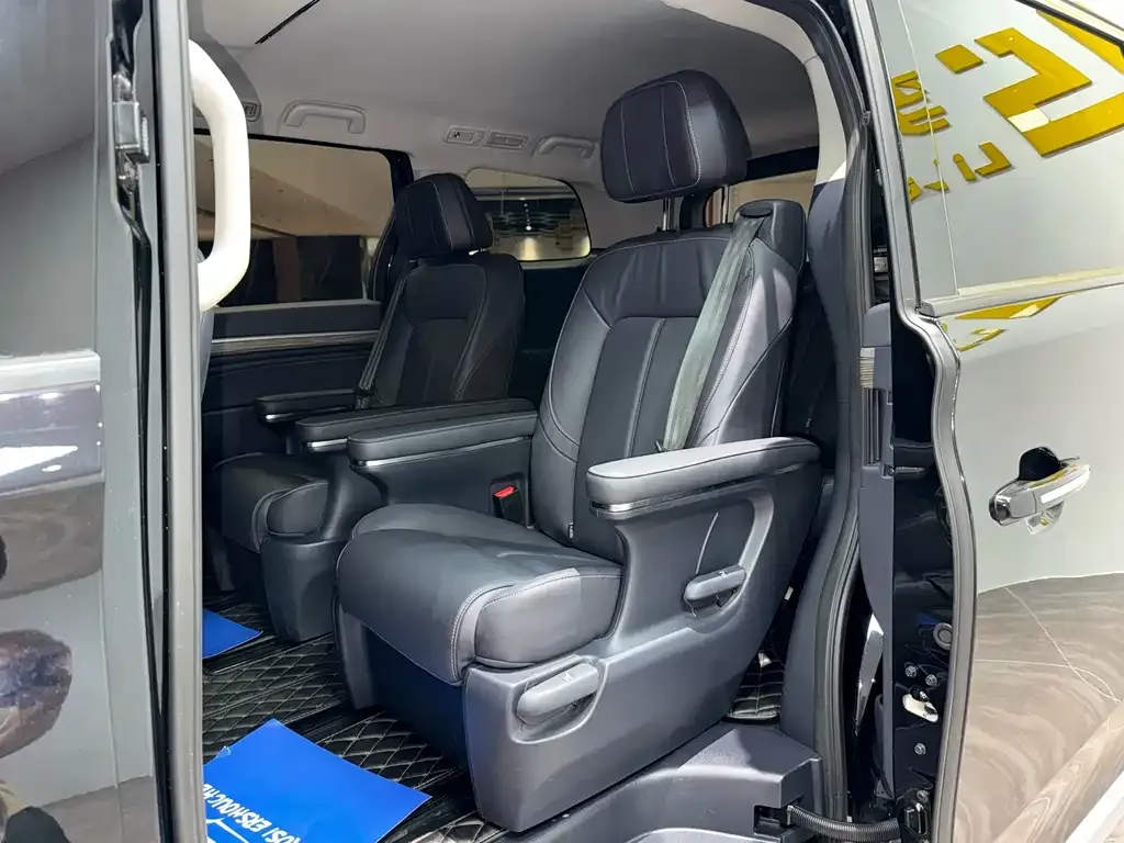 GAC Motor Trumpchi M8 — фото 2