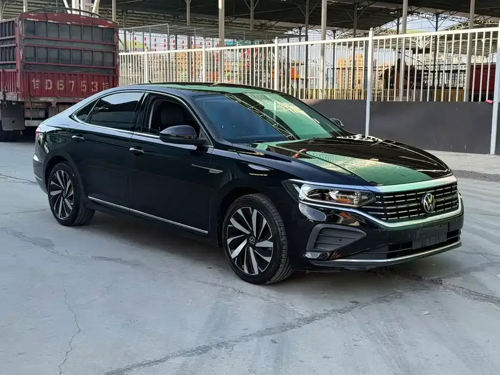 Volkswagen Passat — фото 4