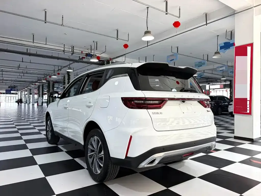 Geely Vision X6 — фото 9