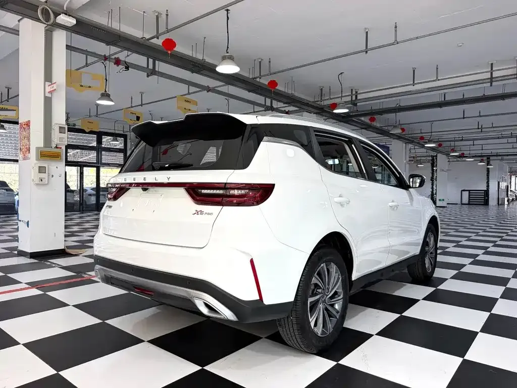Geely Vision X6 — фото 8