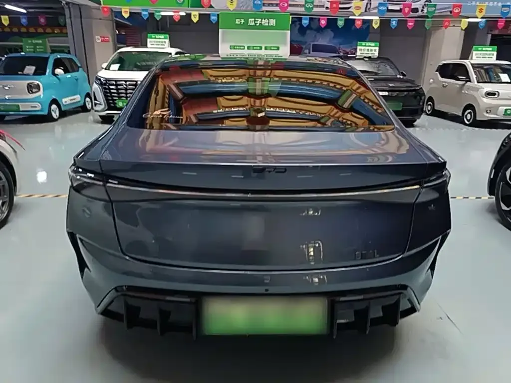 BYD Seal — фото 9