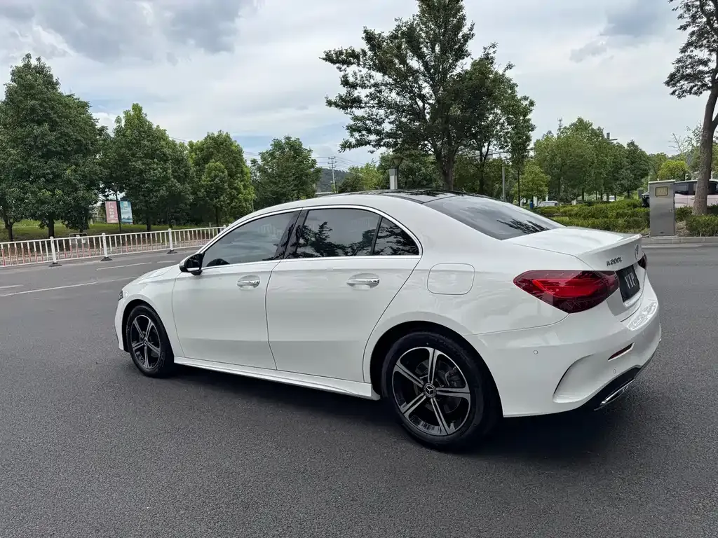 Mercedes-Benz A-Class — фото 9