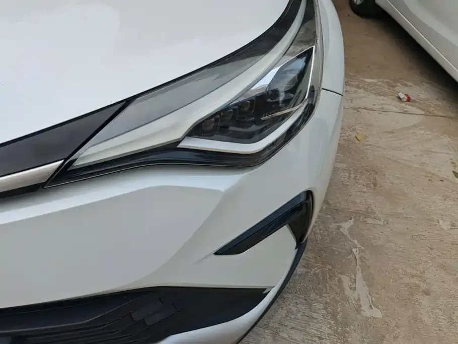 Toyota IZOA — фото 6