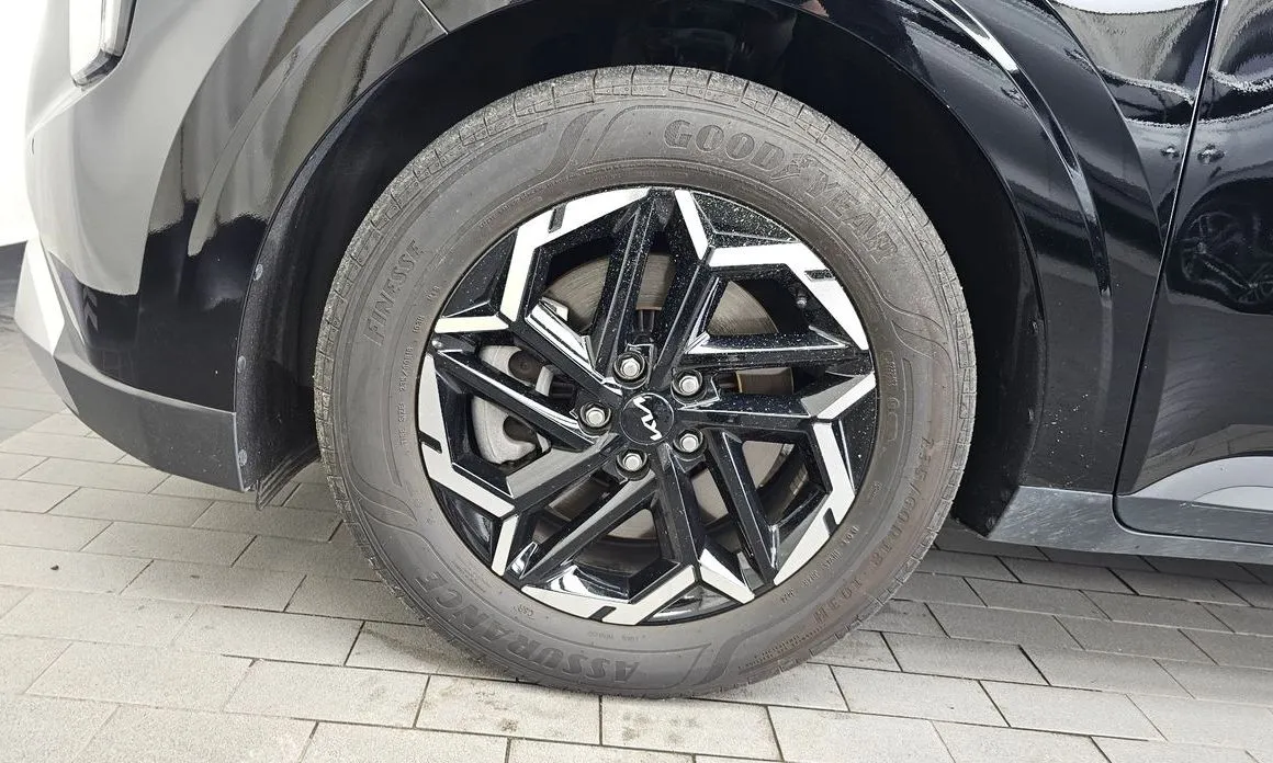 Kia Carnival — фото 10