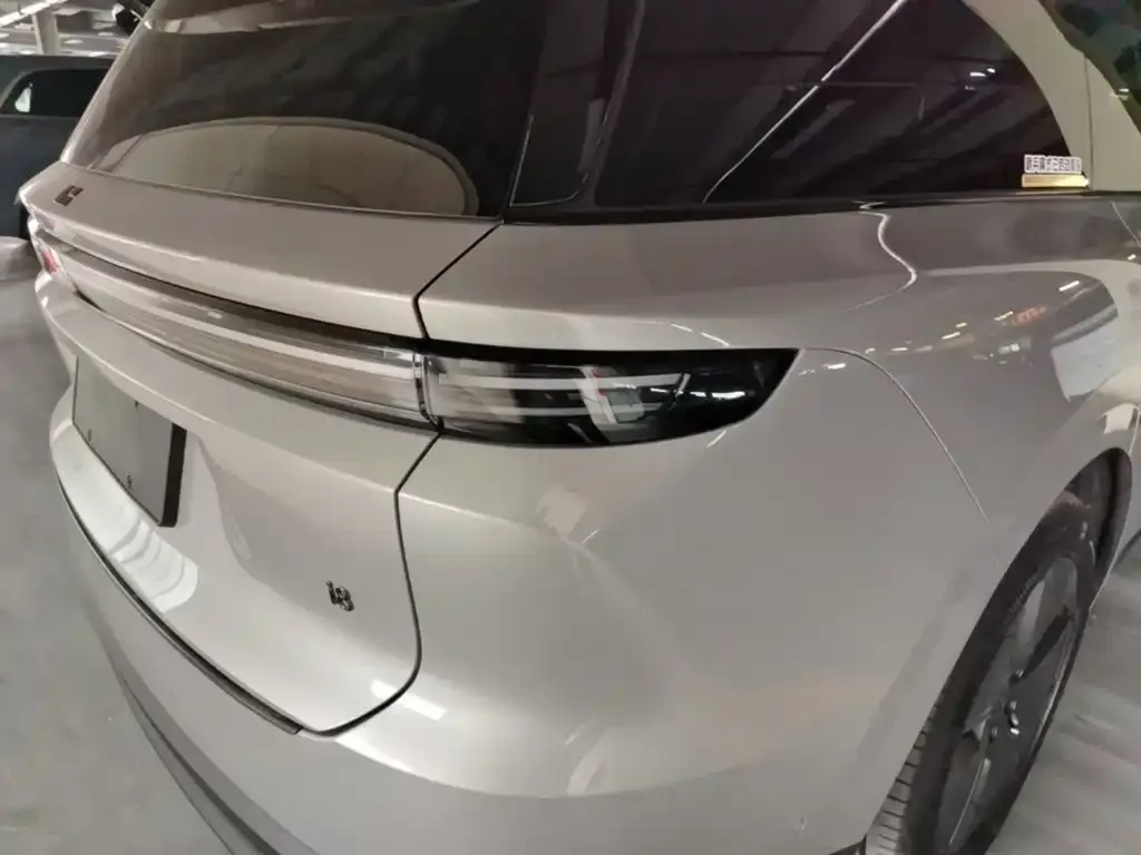 Li Auto Li i8 — фото 8