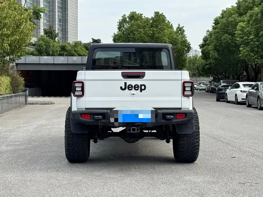 Jeep Gladiator — фото 2