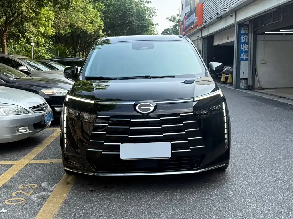 GAC Motor Trumpchi E8 — фото 5