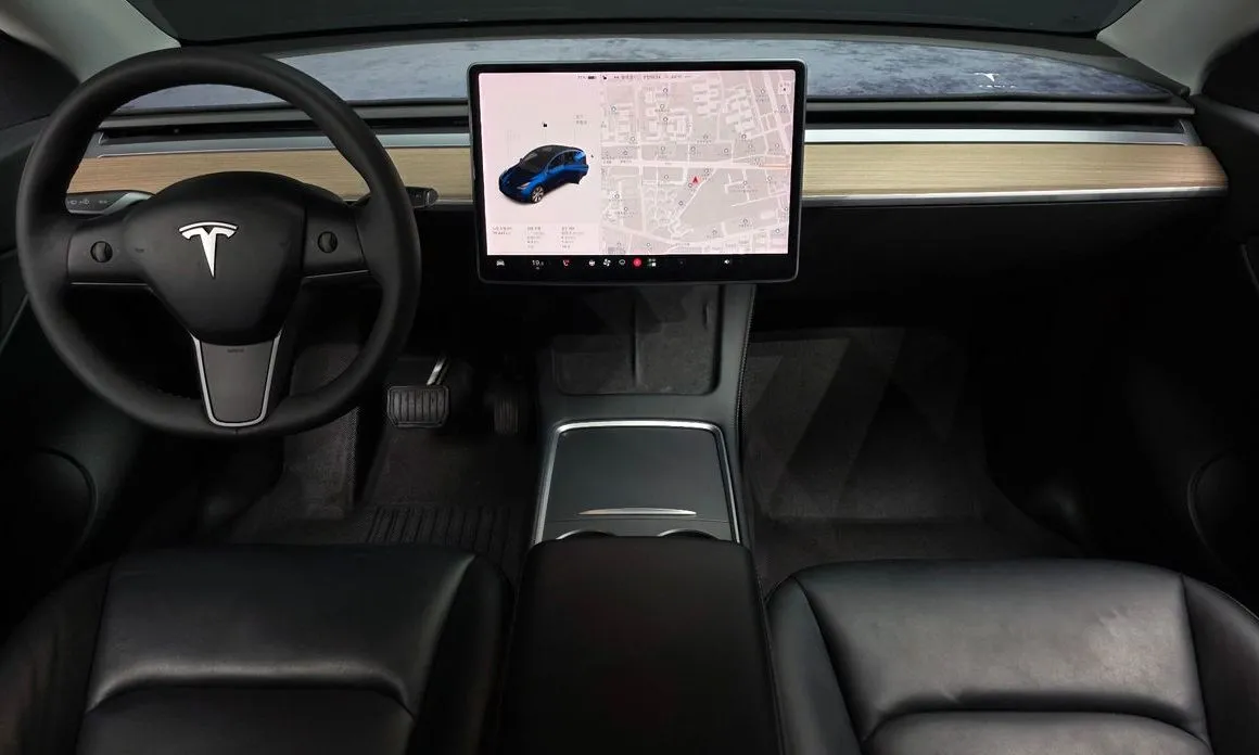 Tesla Model Y — фото 3